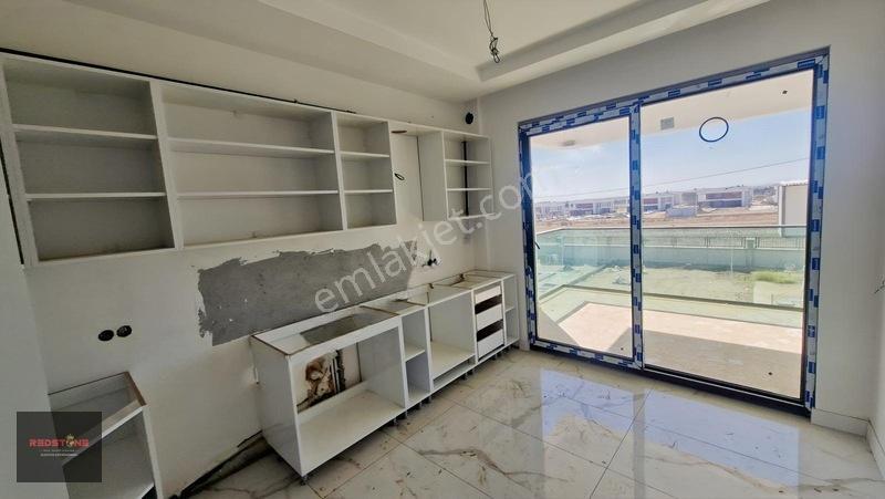Önerlerde Göl Manzaralı Önü21 Dönüm Park Alanı Satılık 3+1 Daire — fotoğraf 20