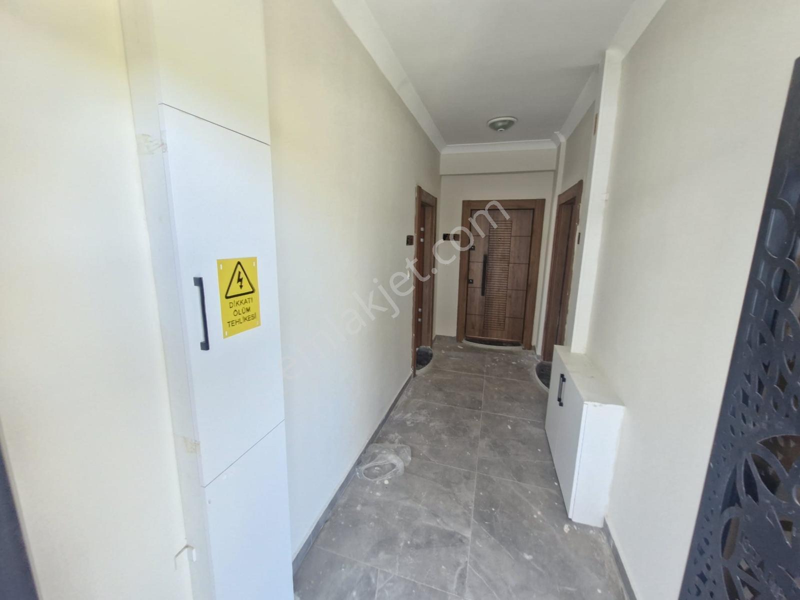 Huzur'dan Sahilde Site İçinde Bahçeli 1+1 Villa Konforunda Daire — fotoğraf 2