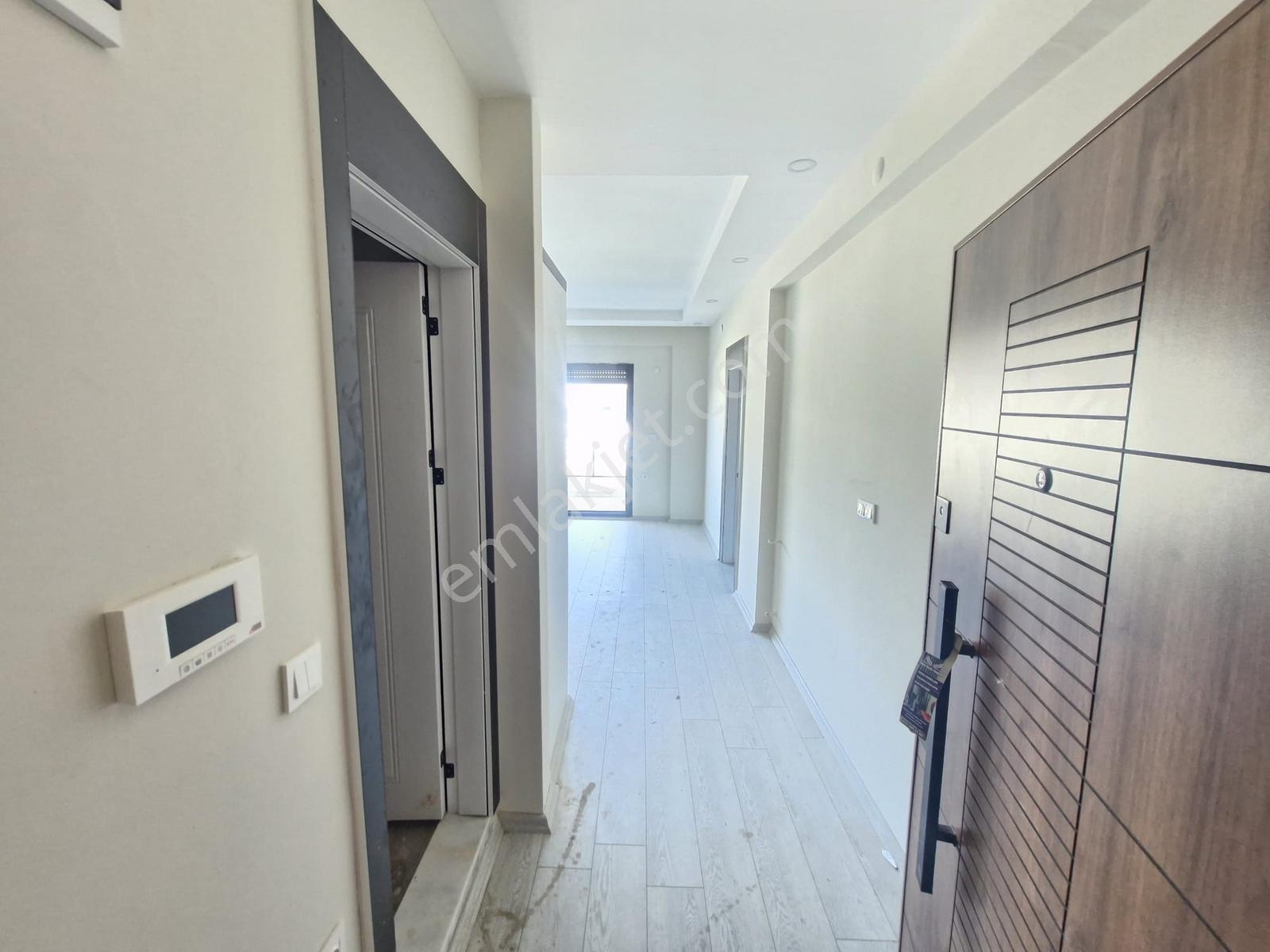 Huzur'dan Sahilde Site İçinde Bahçeli 1+1 Villa Konforunda Daire — fotoğraf 3