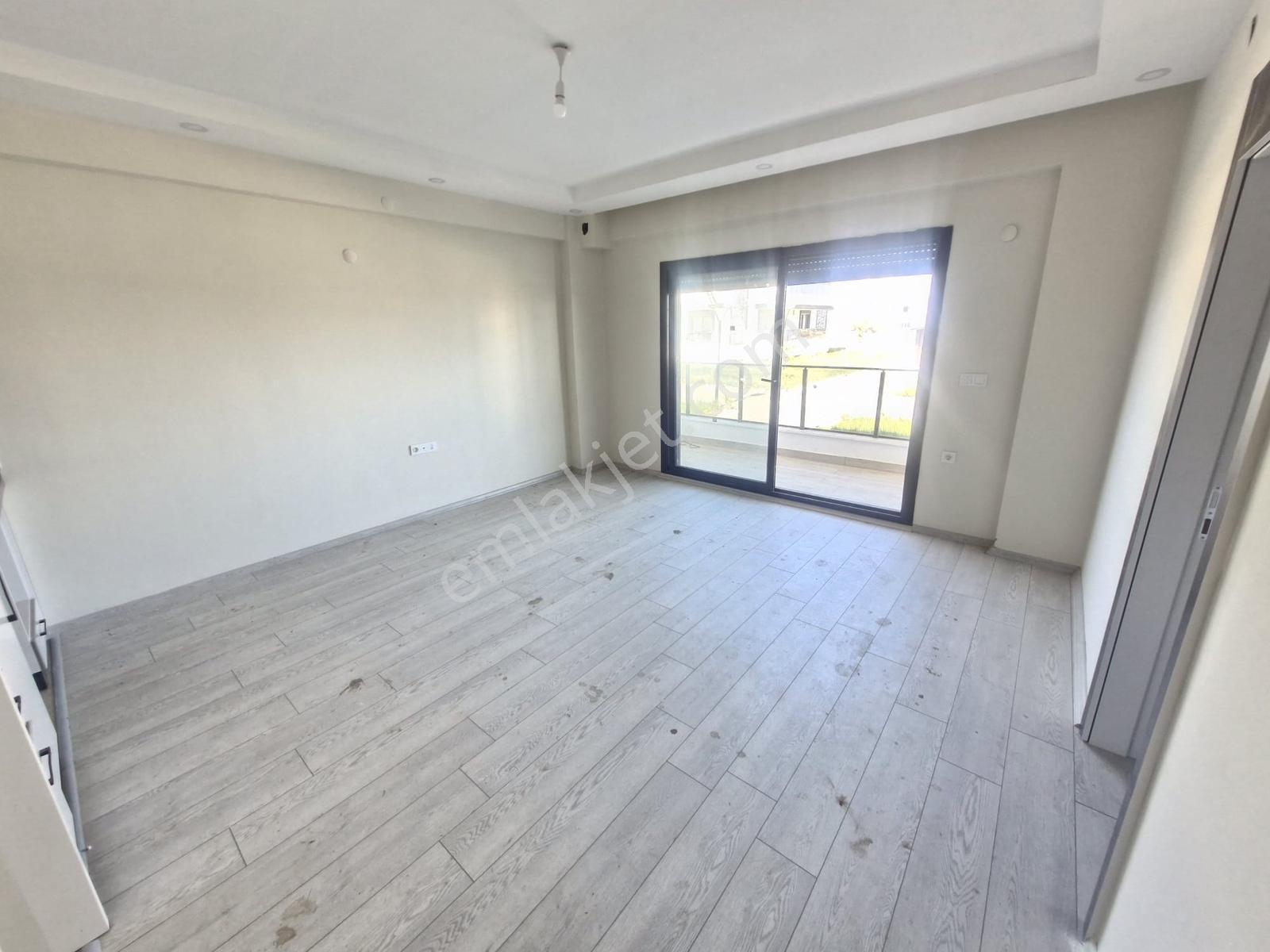 Huzur'dan Sahilde Site İçinde Bahçeli 1+1 Villa Konforunda Daire — fotoğraf 7