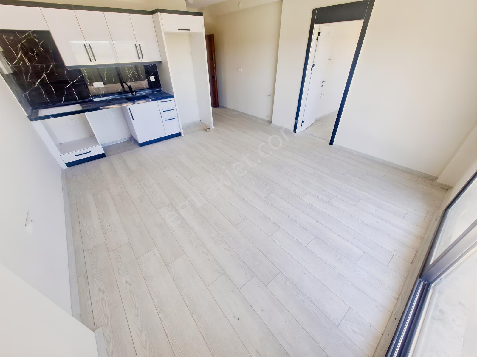 Huzur'dan Sahilde Site İçinde Bahçeli 1+1 Villa Konforunda Daire — fotoğraf 9