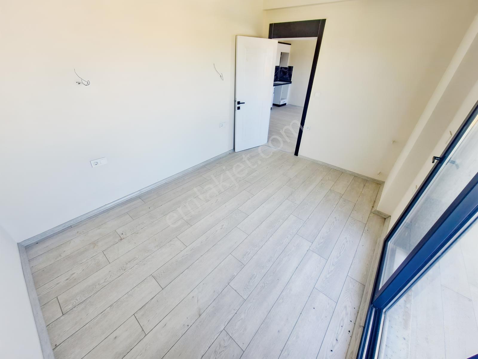 Huzur'dan Sahilde Site İçinde Bahçeli 1+1 Villa Konforunda Daire — fotoğraf 17