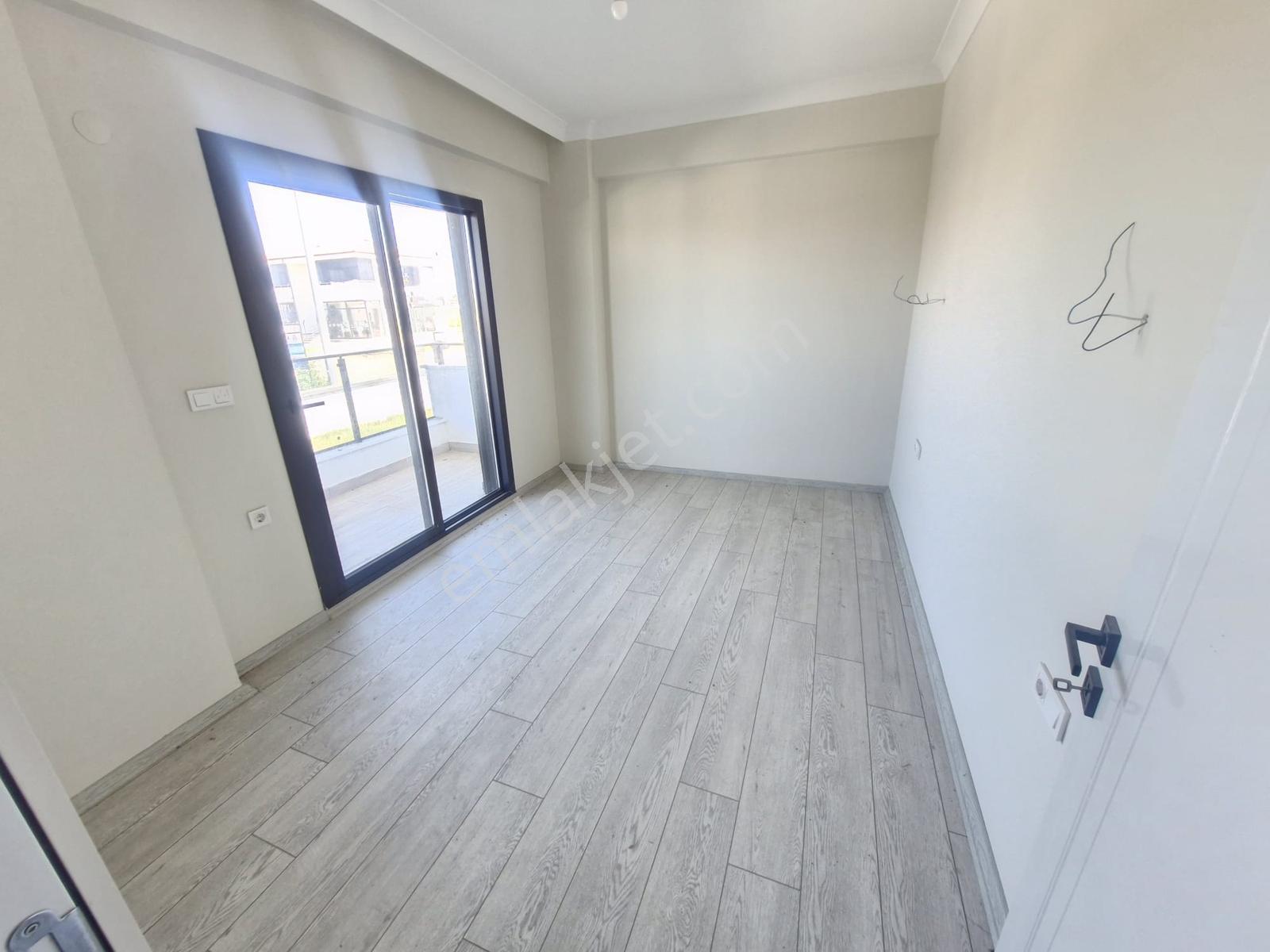 Huzur'dan Sahilde Site İçinde Bahçeli 1+1 Villa Konforunda Daire — fotoğraf 20