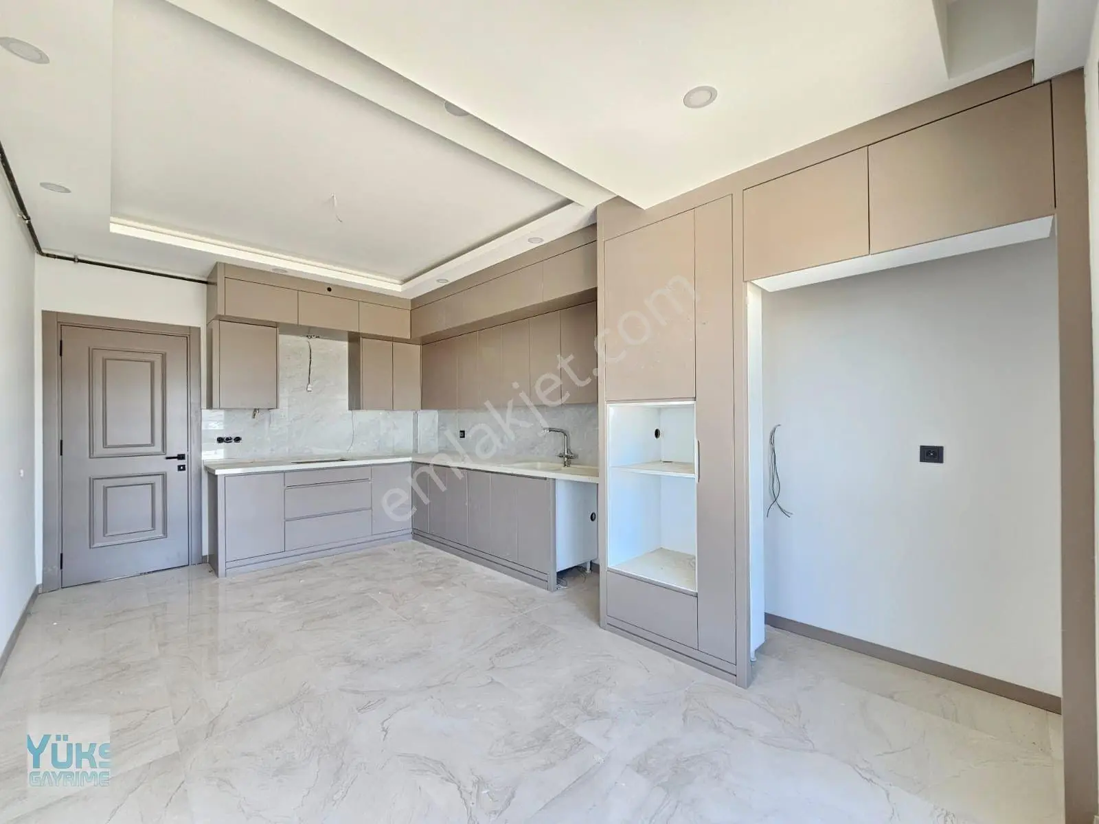 Denizli Karahasanlı Da 3+1 190 M2 Havuzlu Site İçinde Konsept Akıllı Ev Sistemli Lüks Daire — fotoğraf 8