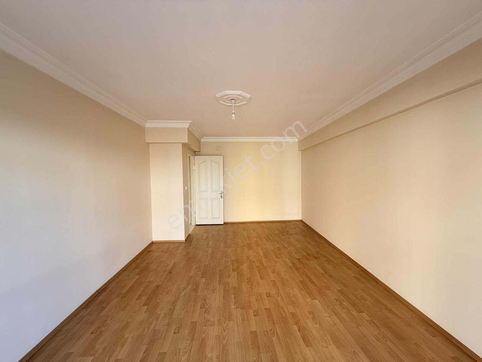 Çorlu Reşadiyede 3+1 Arakat 135m2 Satılık Daire — fotoğraf 2