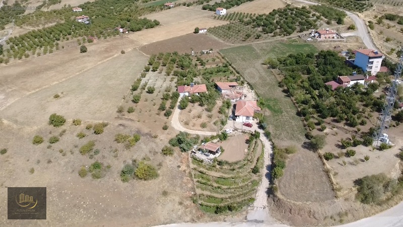 Tokat Manzaralı, 3.390M² Arazi İçinde 3.5+1 Müstakil Ev