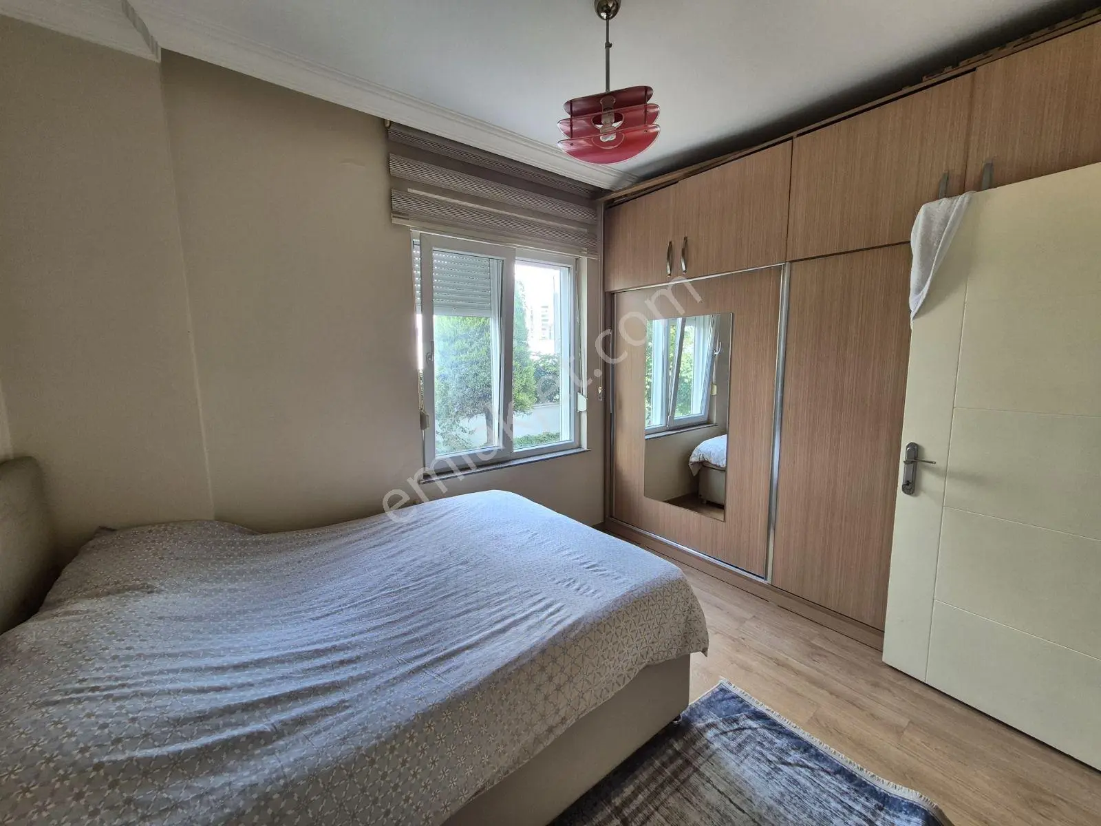 Fener'de Kapalı Otoparklı Havuzlu 1+1 Satılık Daire — fotoğraf 13