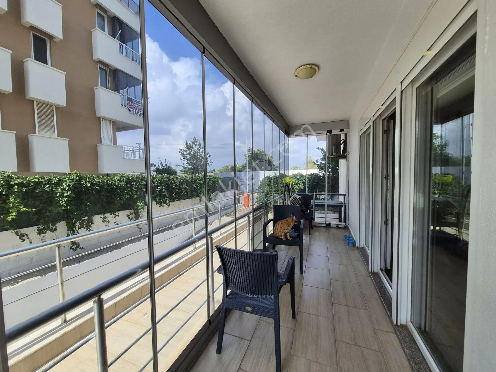 Fener'de Kapalı Otoparklı Havuzlu 1+1 Satılık Daire — fotoğraf 17