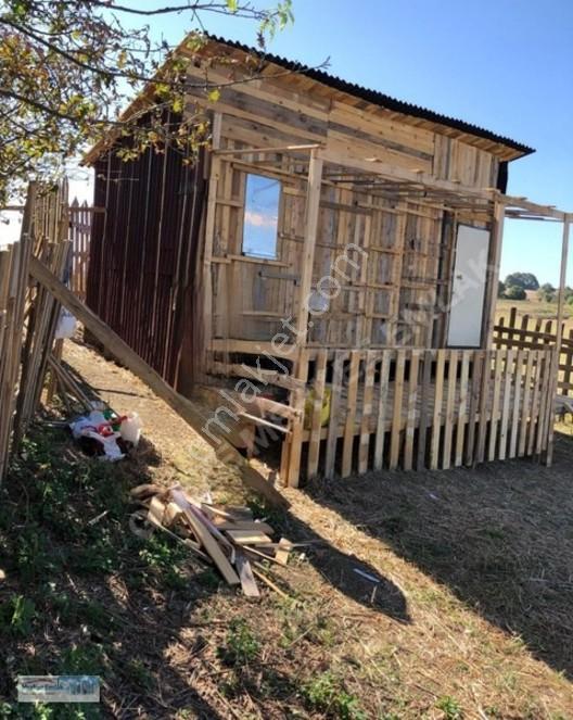 Merkez Emlâk Armağan'dan 241m2 Etrafı Çevrili İçinde Ufak Bir Ev — fotoğraf 10