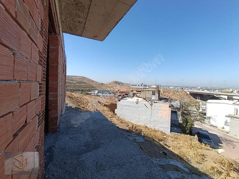 Menemen Asarlık İncirlipınar'da Arsa İçinde Kabası Bitmiş Daire — fotoğraf 9