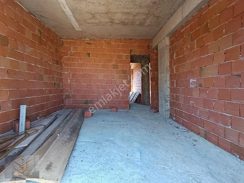 Menemen Asarlık İncirlipınar'da Arsa İçinde Kabası Bitmiş Daire — fotoğraf 26