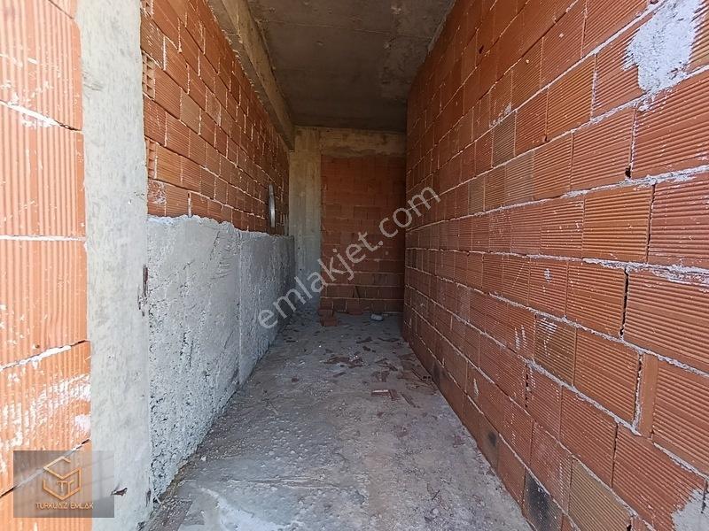 Menemen Asarlık İncirlipınar'da Arsa İçinde Kabası Bitmiş Daire — fotoğraf 27
