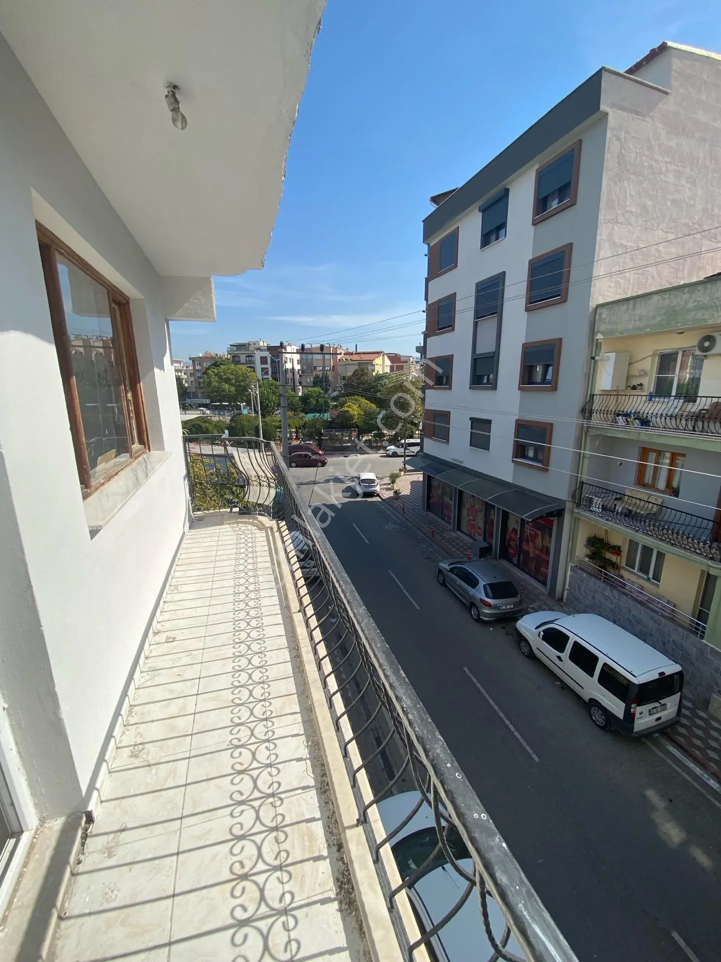 Manisa Akhisar Efem Gayrimenkulden Arakat Fırsat Satılık Daire!! — fotoğraf 5