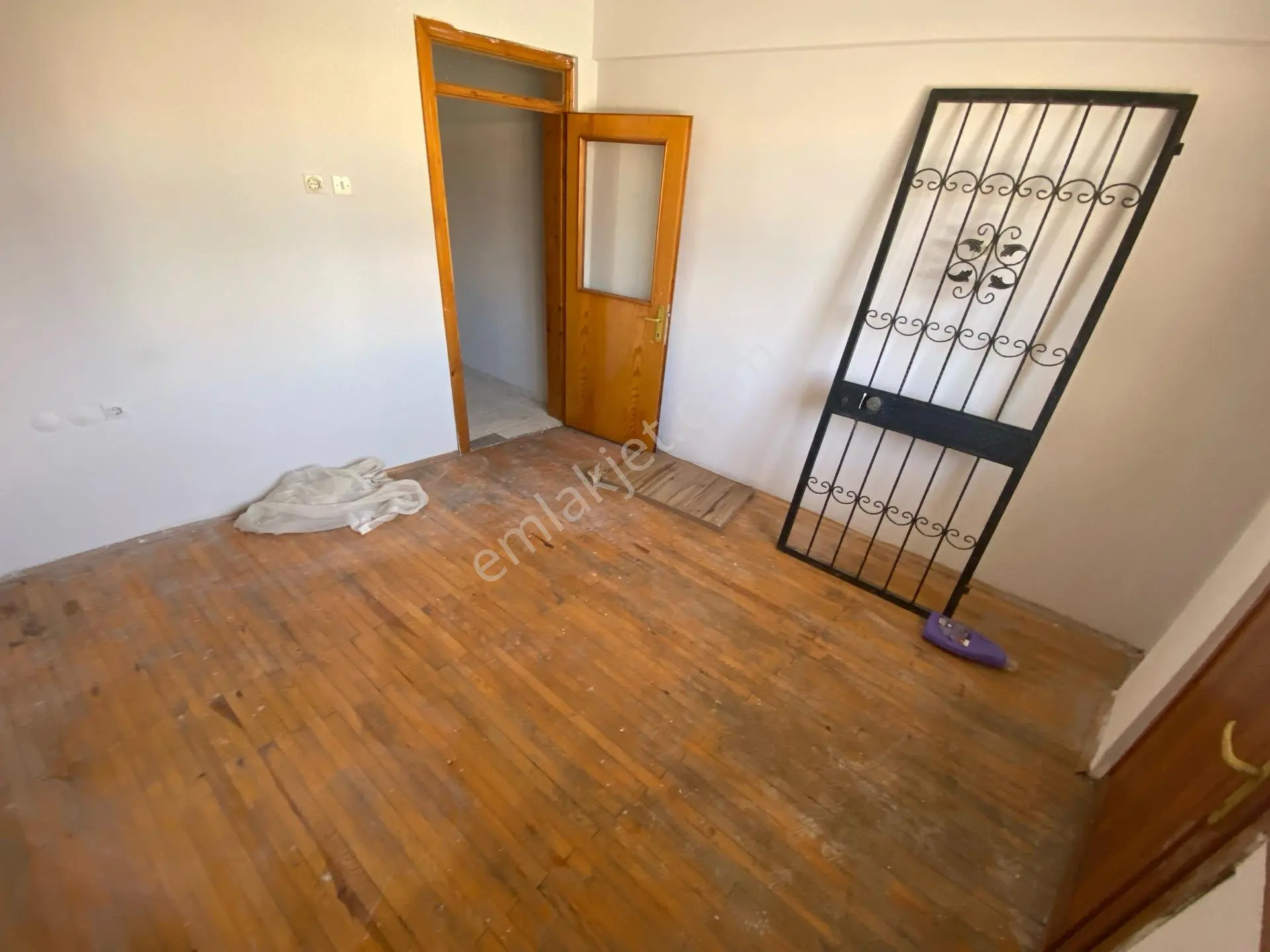 Manisa Akhisar Efem Gayrimenkulden Arakat Fırsat Satılık Daire!! — fotoğraf 22