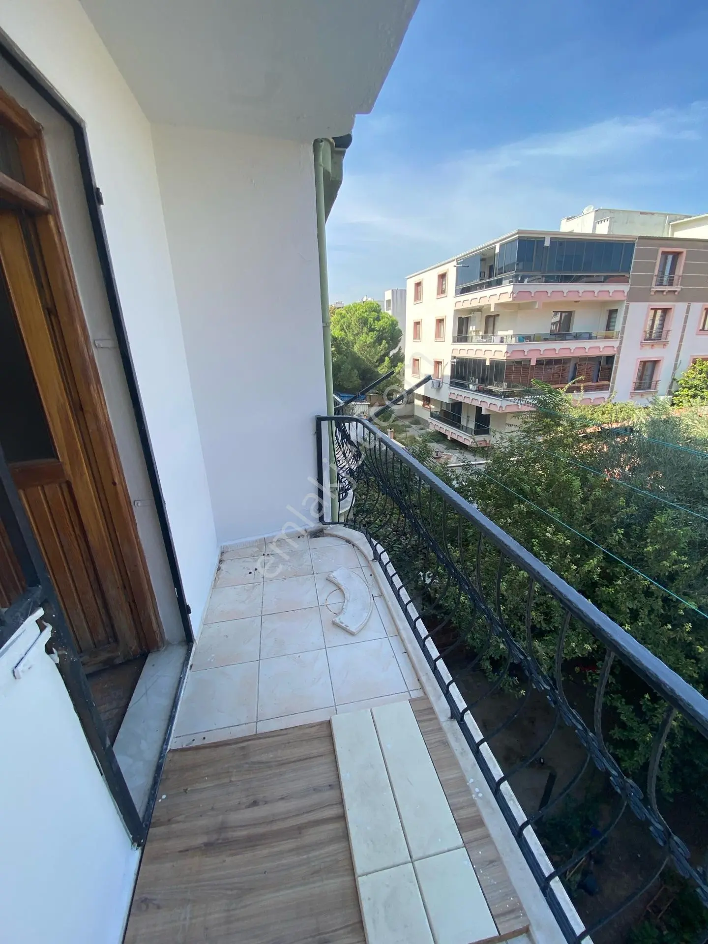 Manisa Akhisar Efem Gayrimenkulden Arakat Fırsat Satılık Daire!! — fotoğraf 25