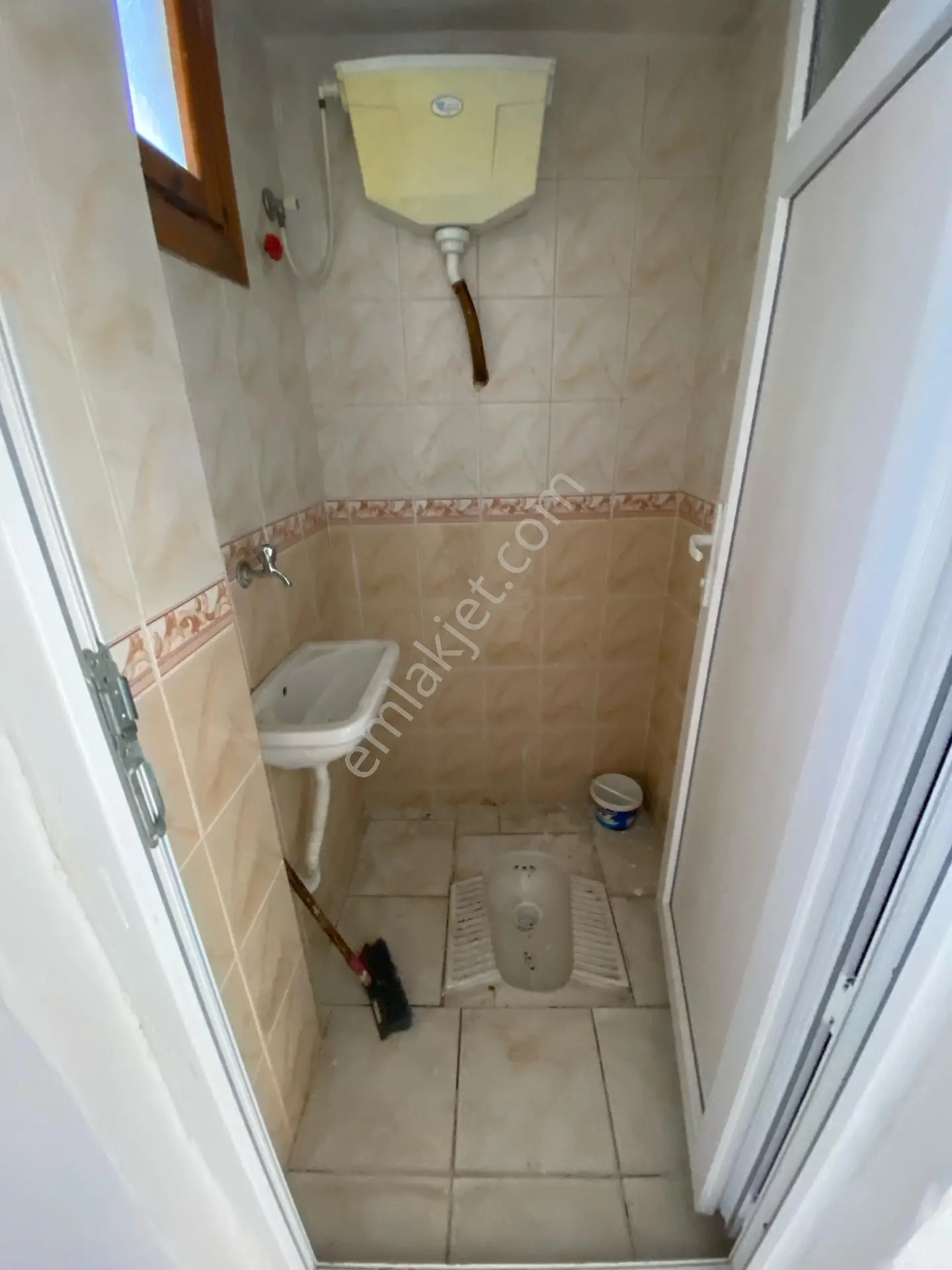 Manisa Akhisar Efem Gayrimenkulden Arakat Fırsat Satılık Daire!! — fotoğraf 30