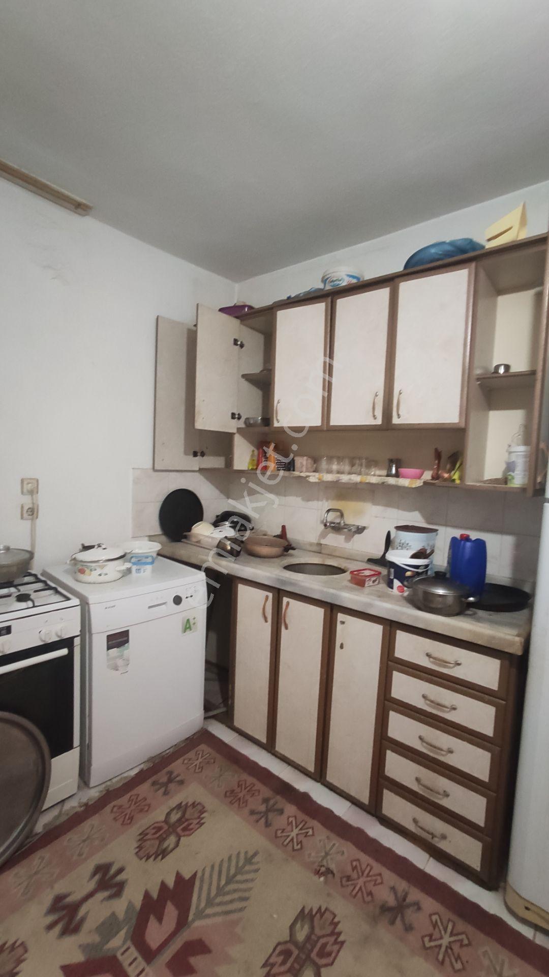 Karşıyaka Mahallesinde Halı Sahaya Yakın 2+1 Satılık Daire — fotoğraf 11