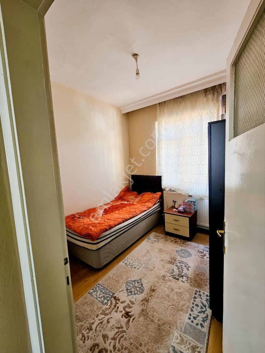 Uzun Carsı Ustu Genıs Esyalı 2+1 Daire Acıl Satılıktır — fotoğraf 22