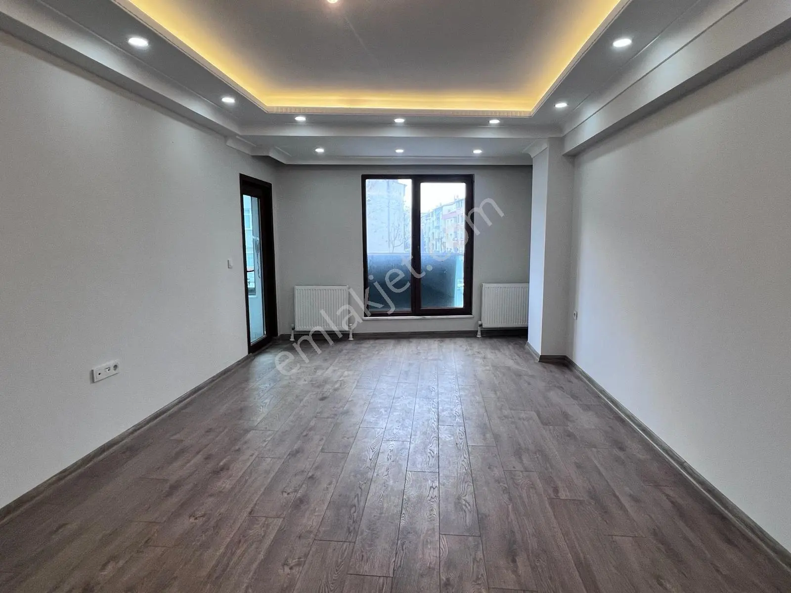 Gaziosmanpaşa Karadeniz Mahallesinde Satılık Boş Asansörlü 2+1 Daire — fotoğraf 2