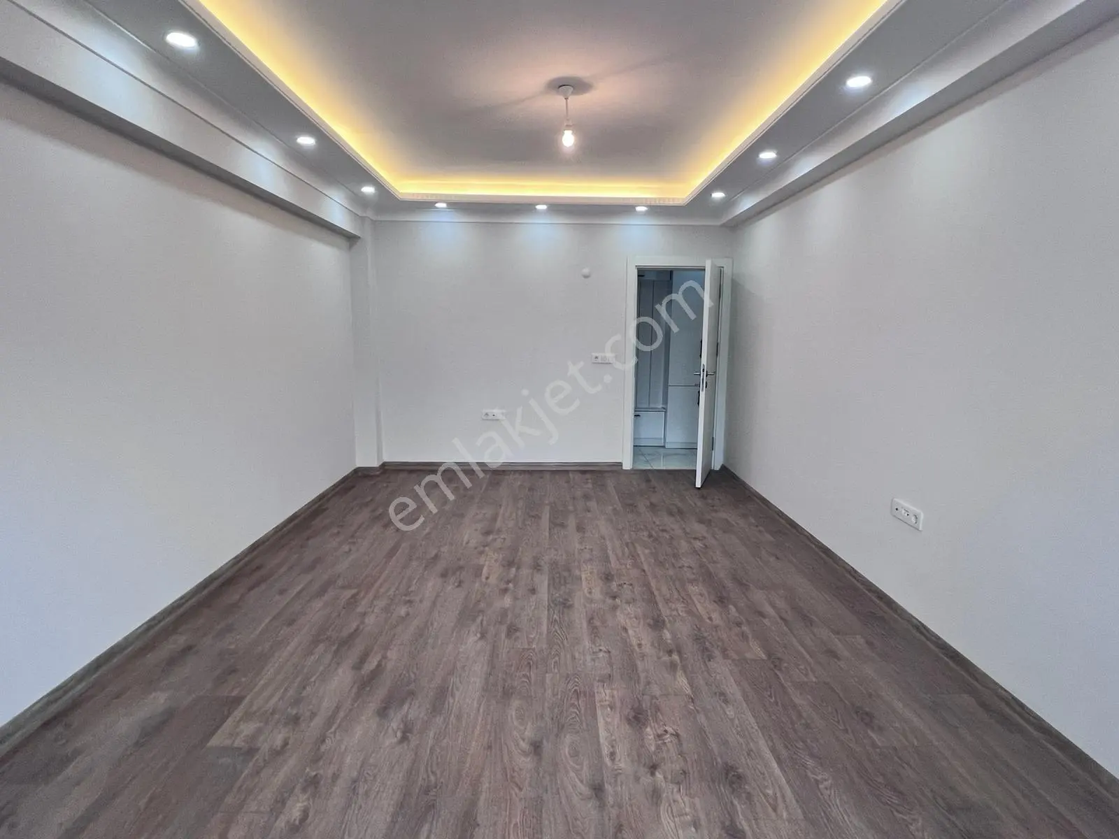 Gaziosmanpaşa Karadeniz Mahallesinde Satılık Boş Asansörlü 2+1 Daire — fotoğraf 3