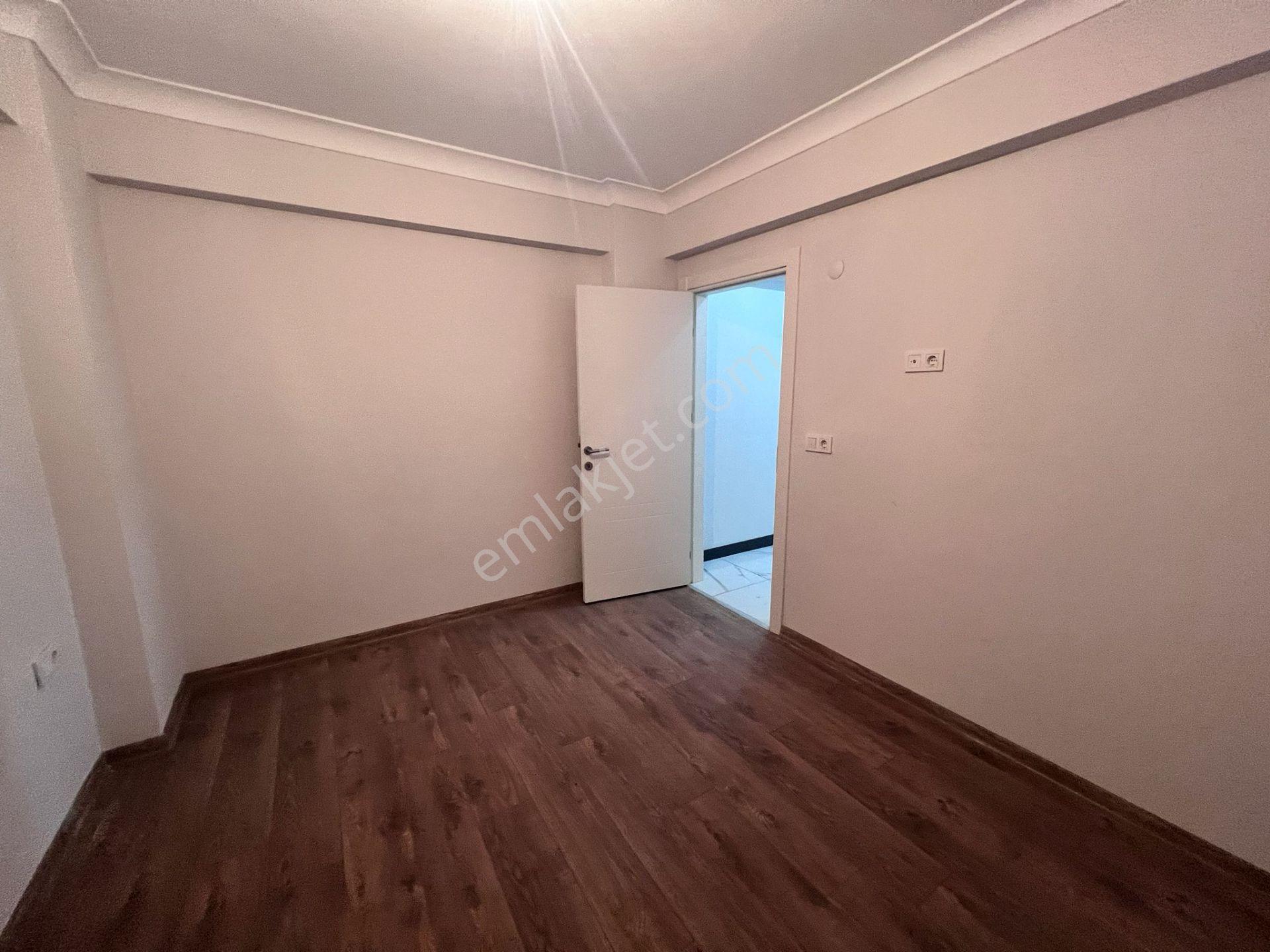 Gaziosmanpaşa Karadeniz Mahallesinde Satılık Boş Asansörlü 2+1 Daire — fotoğraf 6