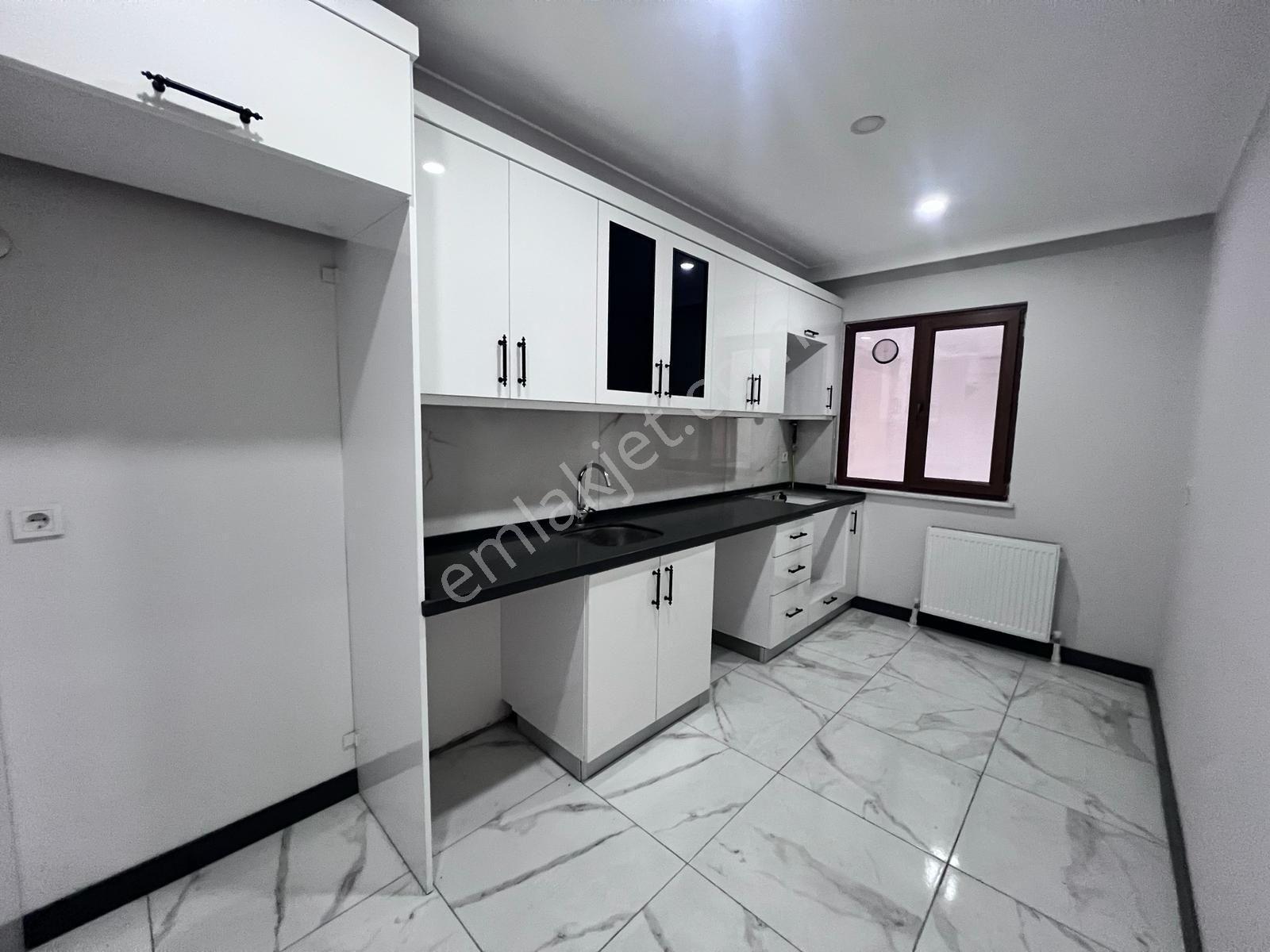 Gaziosmanpaşa Karadeniz Mahallesinde Satılık Boş Asansörlü 2+1 Daire — fotoğraf 11