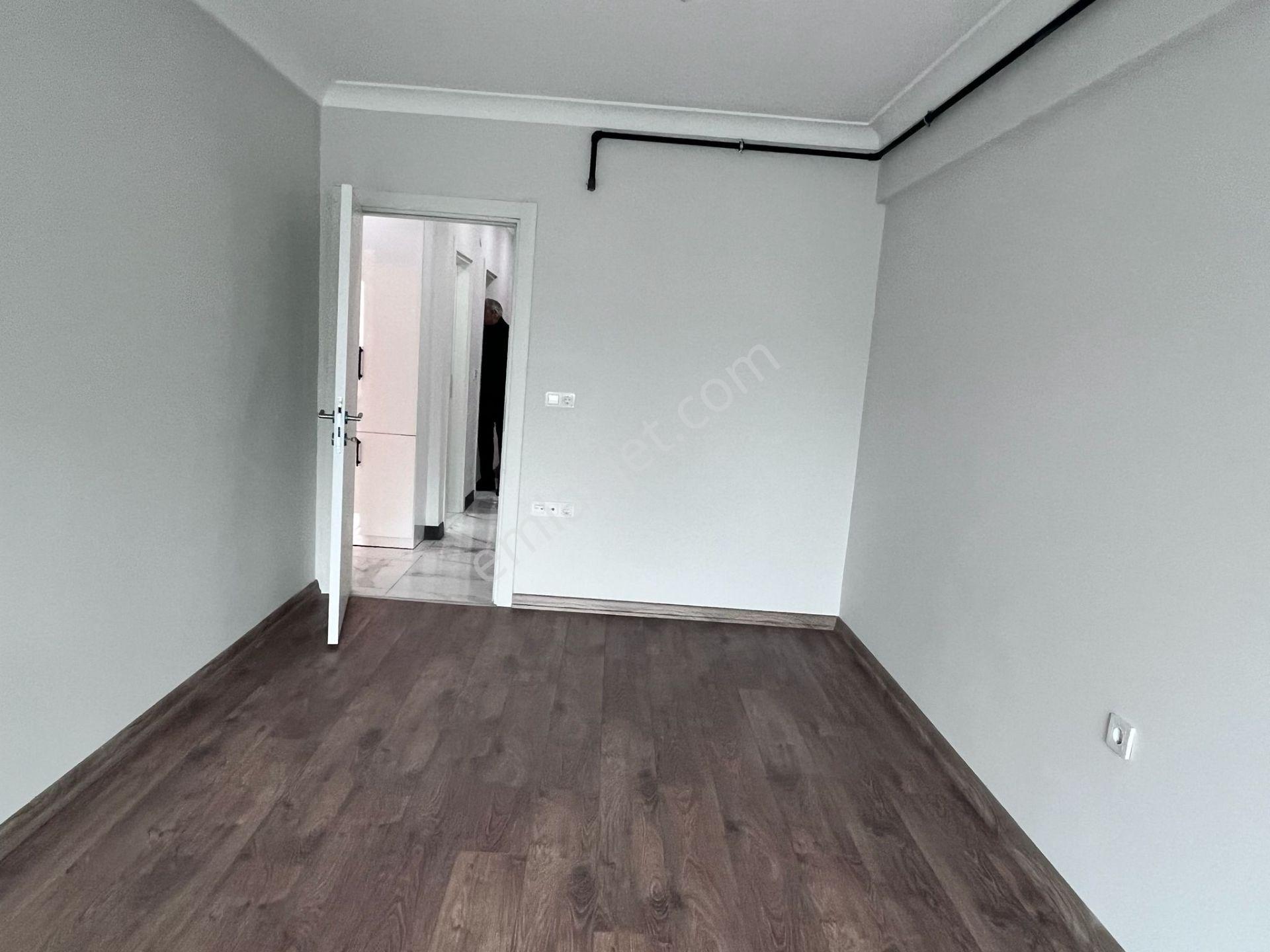Gaziosmanpaşa Karadeniz Mahallesinde Satılık Boş Asansörlü 2+1 Daire — fotoğraf 12