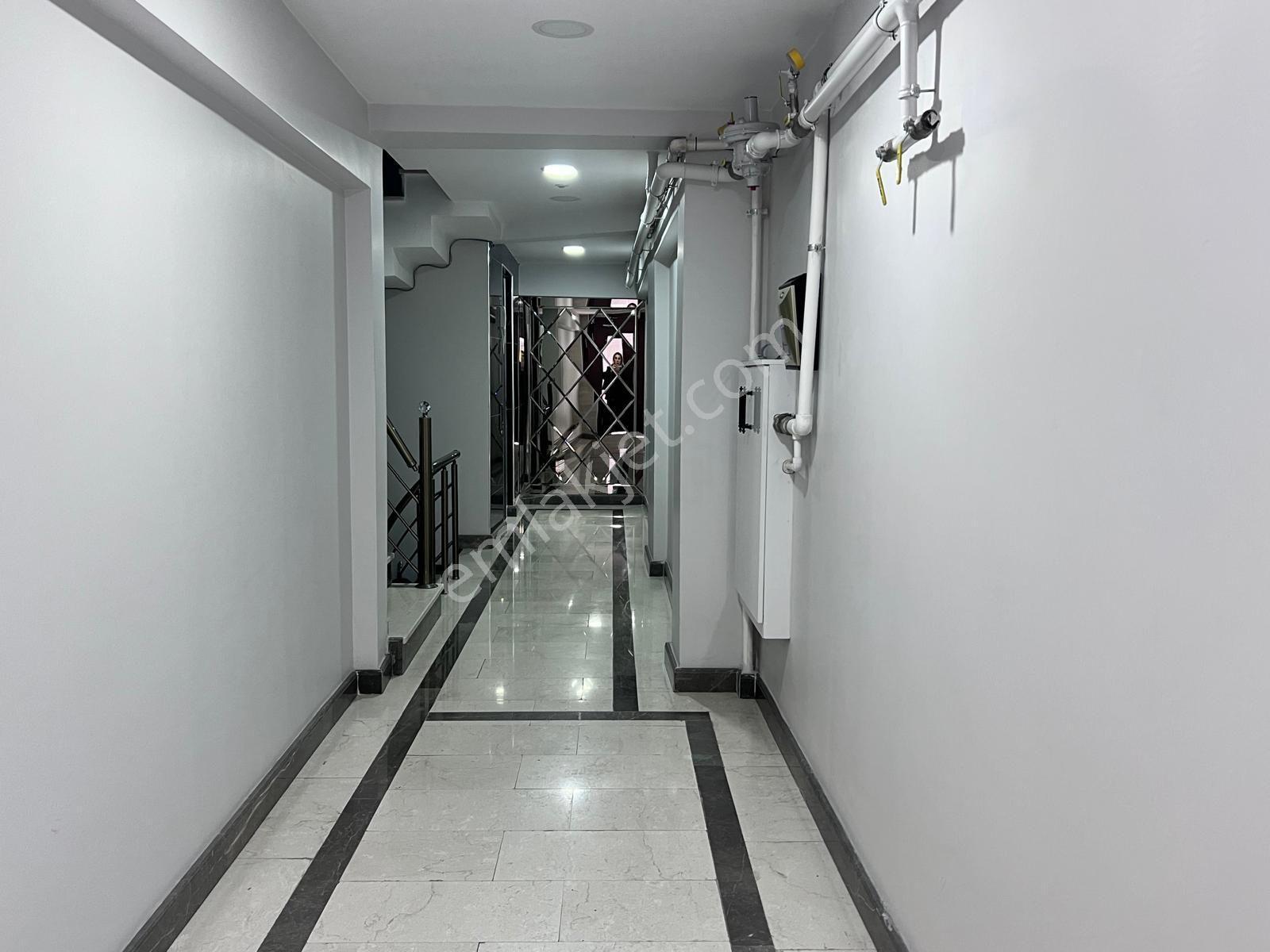 Gaziosmanpaşa Karadeniz Mahallesinde Satılık Boş Asansörlü 2+1 Daire — fotoğraf 16