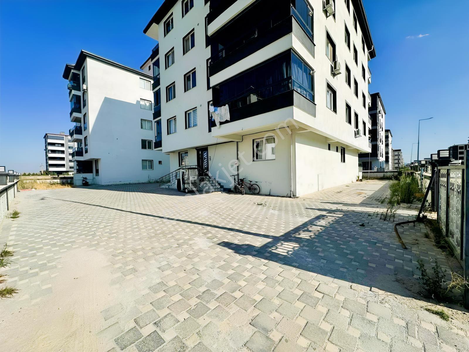 Torbalı Yedi Eylül Mahallesinde Site İçerisinde 2+1 Daire — fotoğraf 2