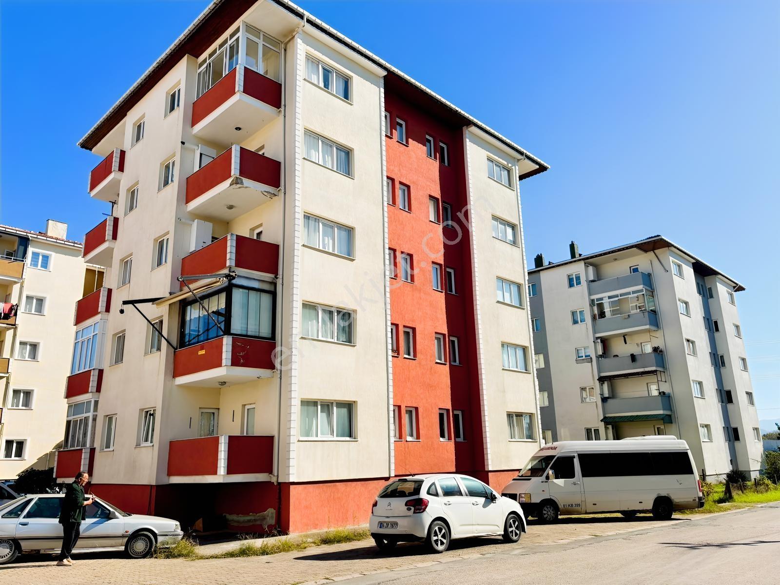 Öğretmen'den Akçakoca Ayazlı Mahallesinde Satılık 2+1 Daire — fotoğraf 2