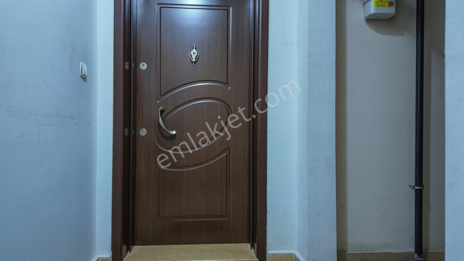 Aydın Efeler Mahallesi'nde Ara Kat, Geniş 3+1 Satılık Daire — fotoğraf 5