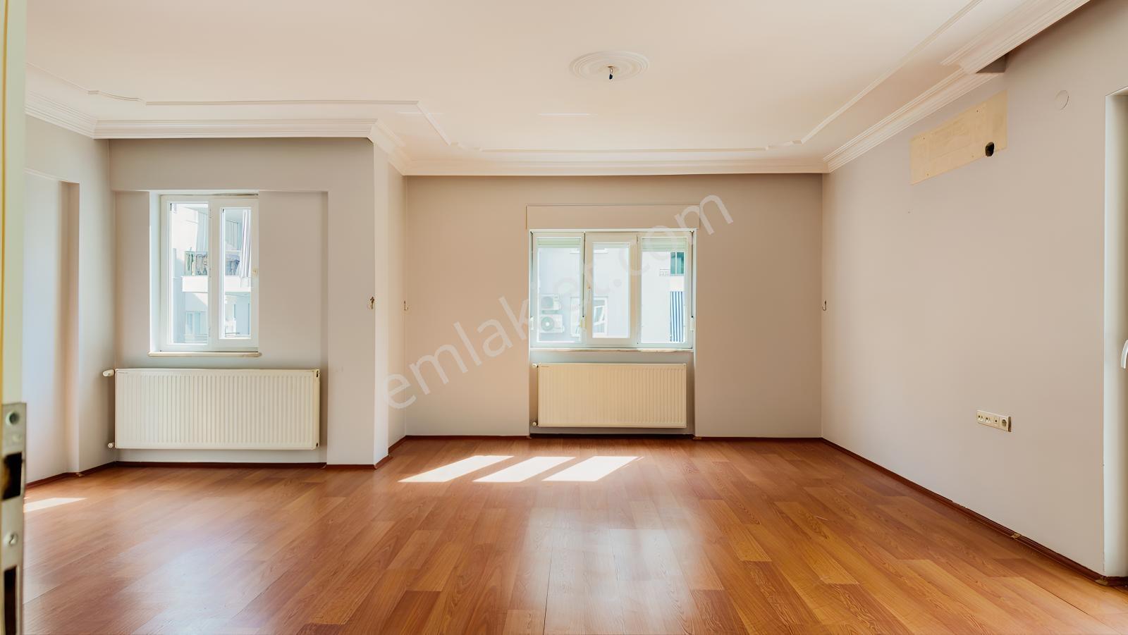 Aydın Efeler Mahallesi'nde Ara Kat, Geniş 3+1 Satılık Daire — fotoğraf 7