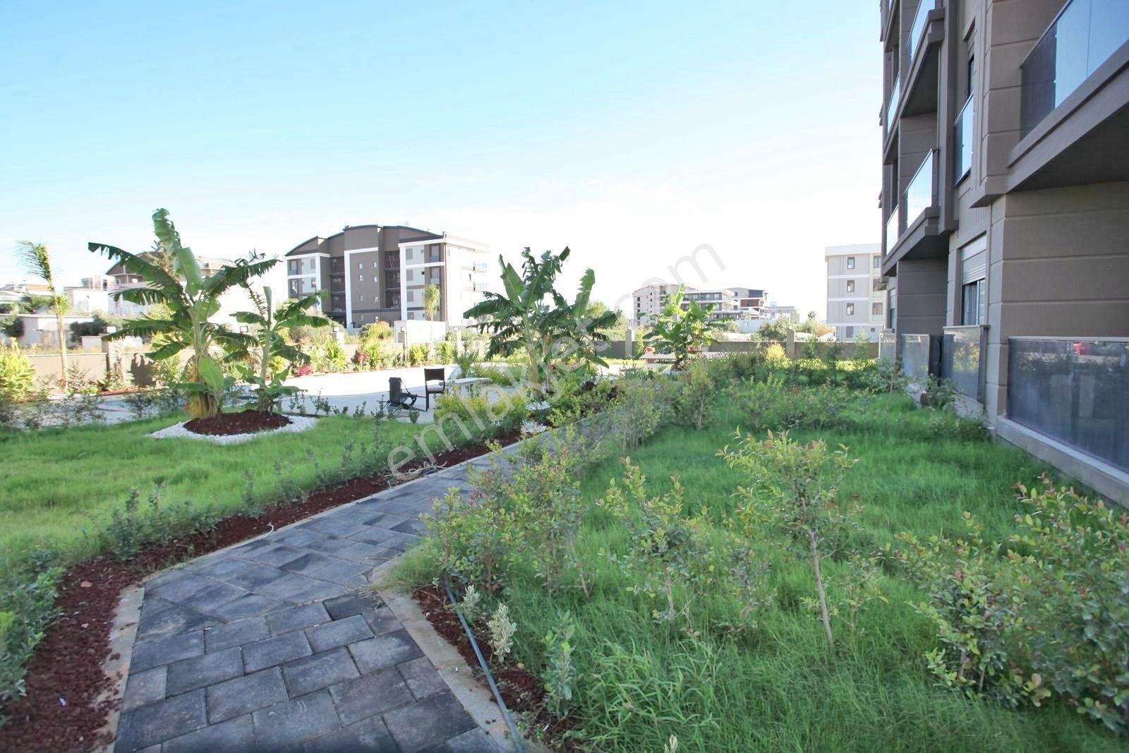 Antalya Aksu Altıntaş Havuzlu Kapalı Otoparklı Satılık 1+1 Daire — fotoğraf 24