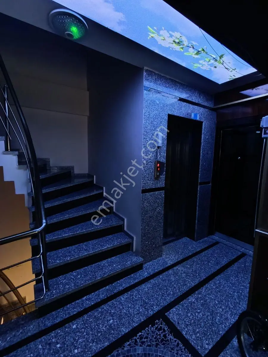Yenimahalle'de Satılık 2+1 Mükemmel Bahçe Kat Daire — fotoğraf 18
