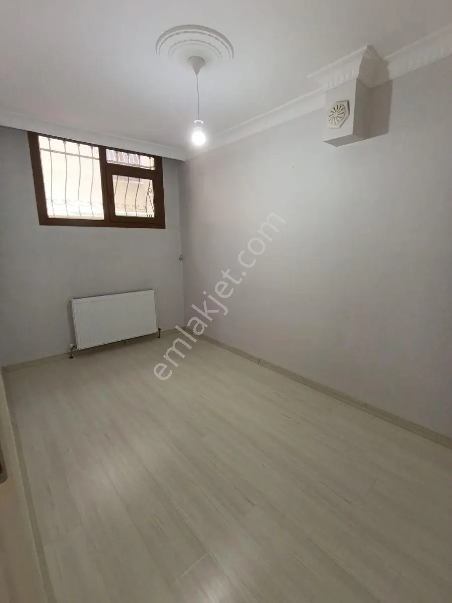 Yenimahalle'de Satılık 2+1 Mükemmel Bahçe Kat Daire — fotoğraf 22