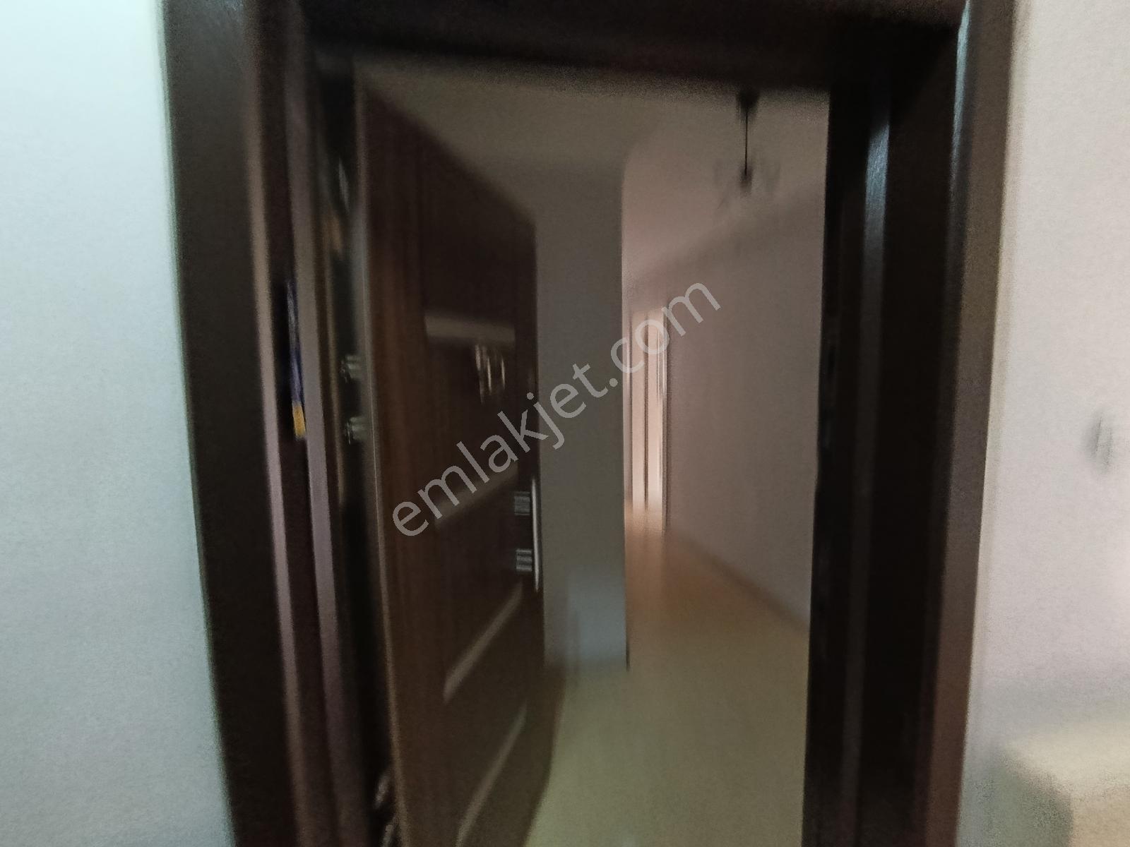 Körfez Hacıosman Mh. Satılık 2+1 Giriş Kat 75 M2 — fotoğraf 6