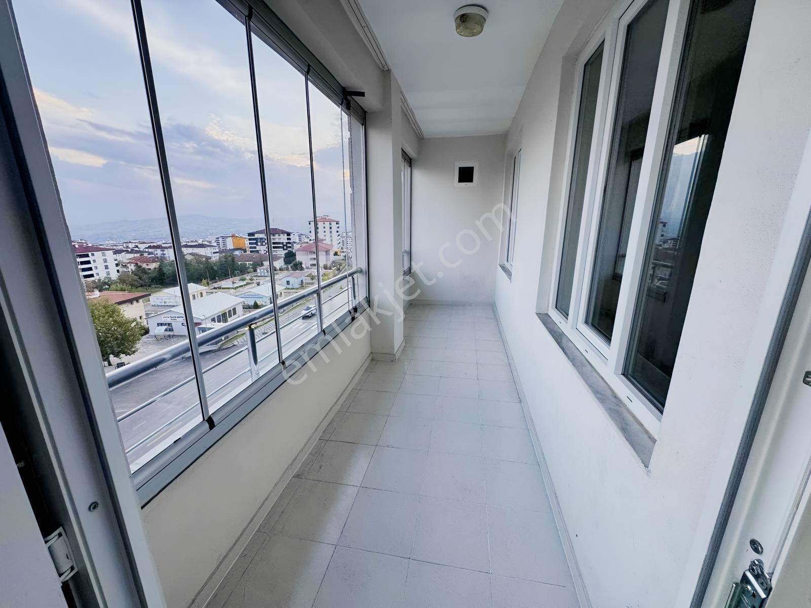 Ulukent Mahallesinde Ana Cadde Üzerinde Satılık Daire — fotoğraf 7