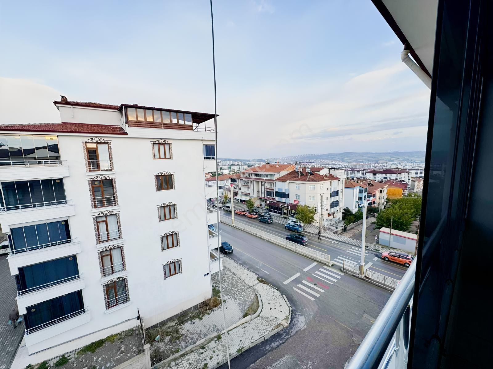 Ulukent Mahallesinde Ana Cadde Üzerinde Satılık Daire — fotoğraf 11