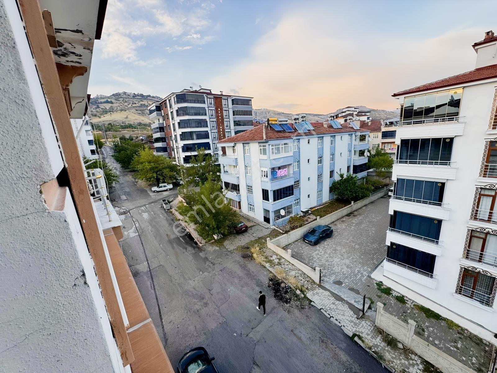 Ulukent Mahallesinde Ana Cadde Üzerinde Satılık Daire — fotoğraf 15