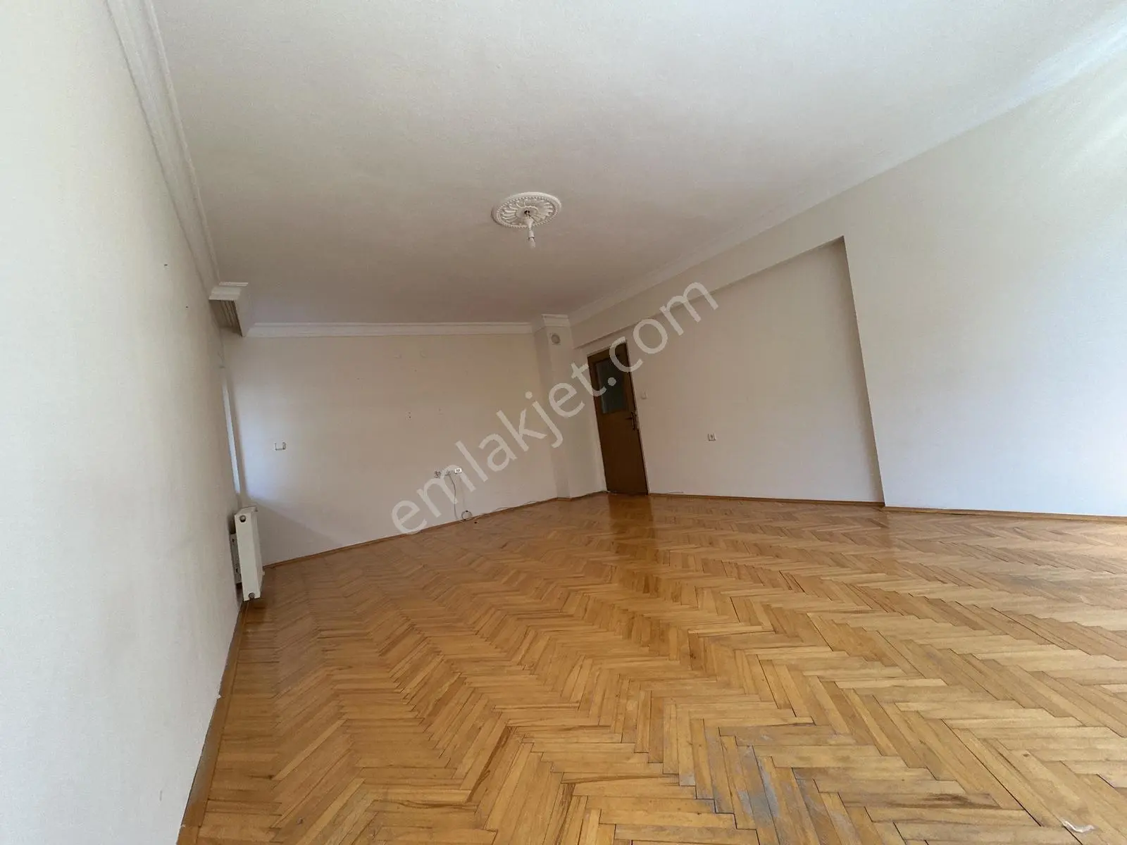 23 Nisan' Da Güney Cephe Ara Kat Bağımsız Salon 3+1 — fotoğraf 3