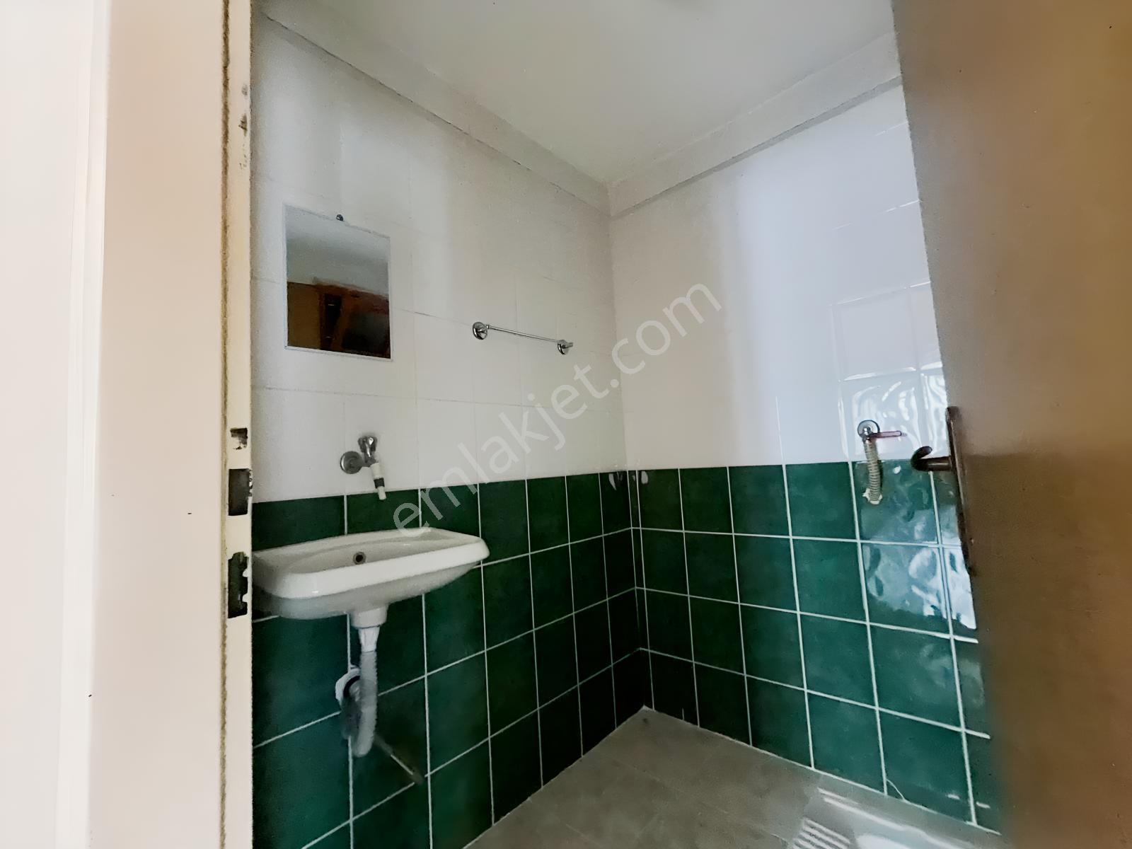 23 Nisan' Da Güney Cephe Ara Kat Bağımsız Salon 3+1 — fotoğraf 24