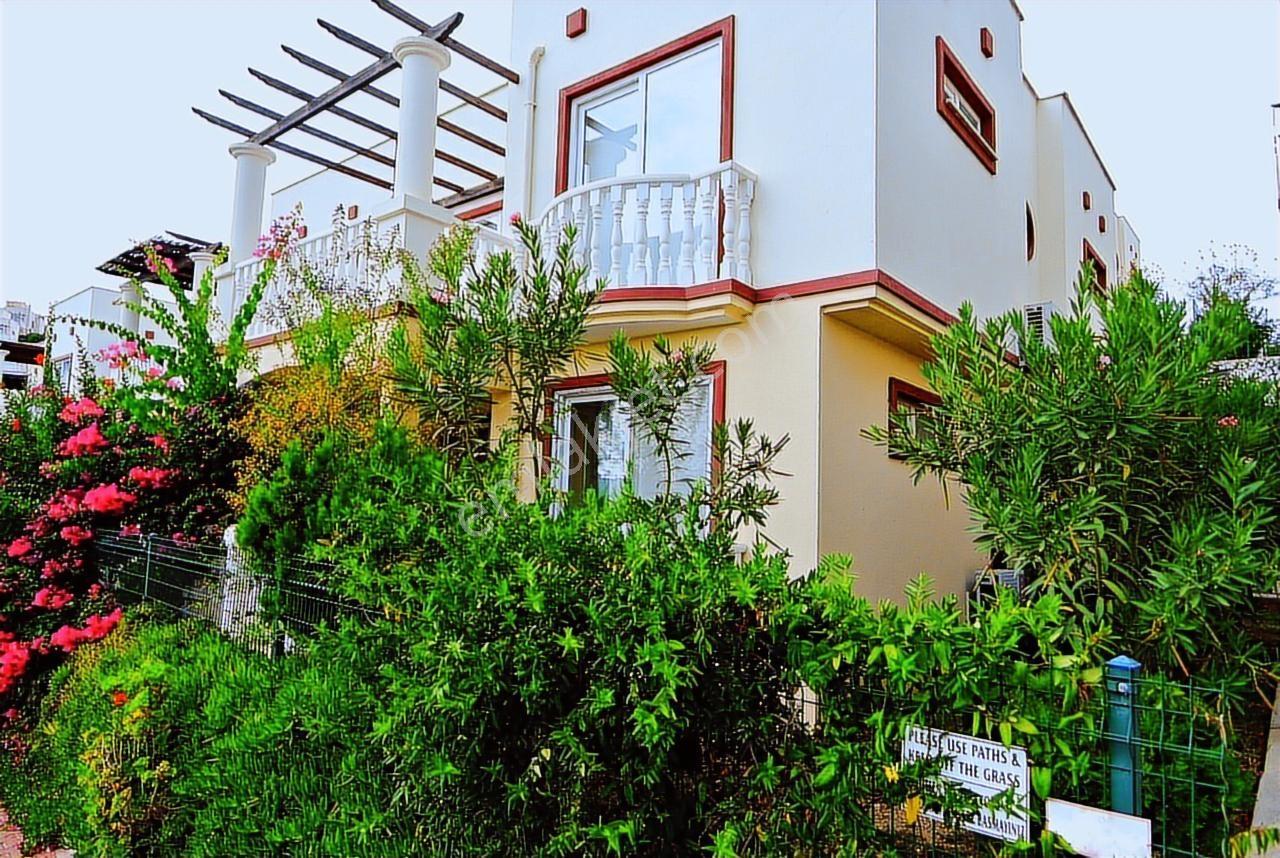 İngilizden Satılık Daire Bahçekatı Ev Plajlara Yakın Butik Site