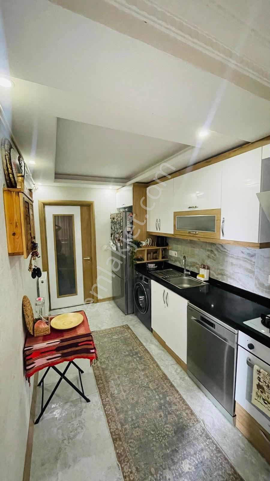 Gaziosmanpaşa Yıldıztabyada Kapalı Otoparklı Satılık 2+1 — fotoğraf 5
