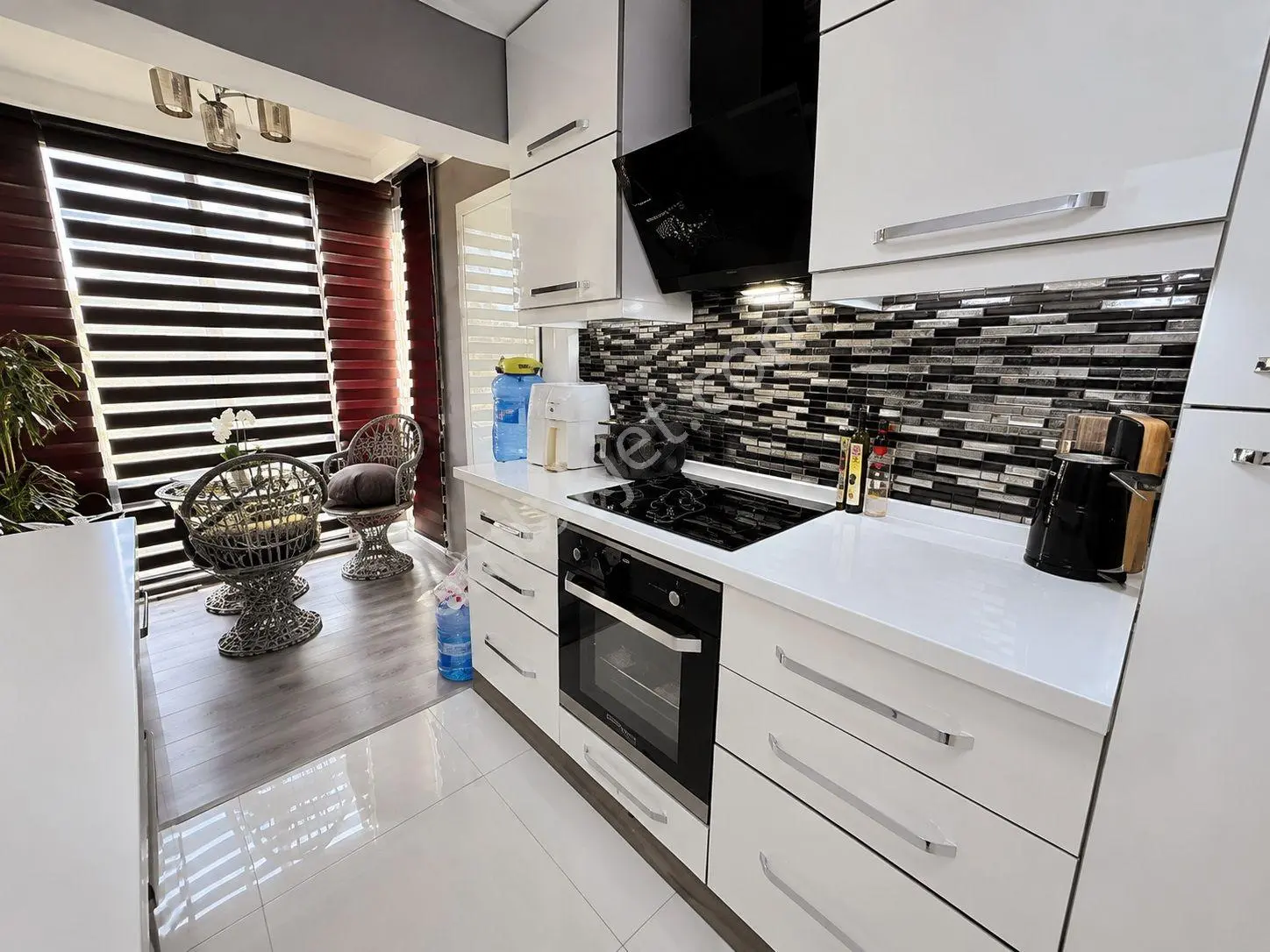 Karabağlar'da Site İçerisinde | Eşyalı | 125 M² 3+1 Lüks Daire — fotoğraf 13