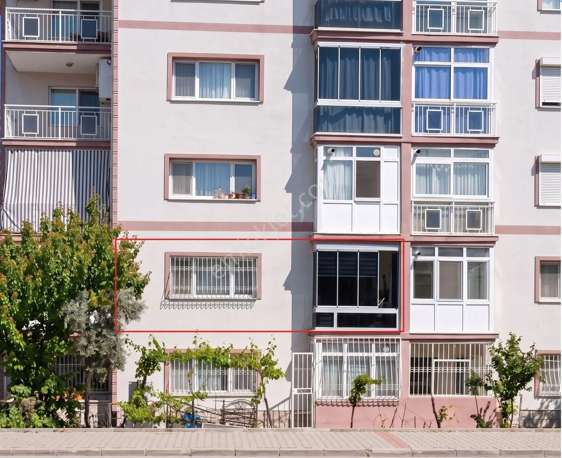 Karabağlar'da Site İçerisinde | Eşyalı | 125 M² 3+1 Lüks Daire — fotoğraf 20