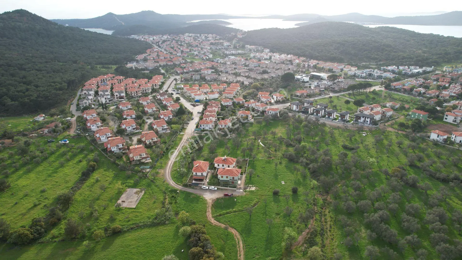 Ayvalık Camlık Ta Satılık 2540 Metre Kare Villa İmarlı Arsa — fotoğraf 5