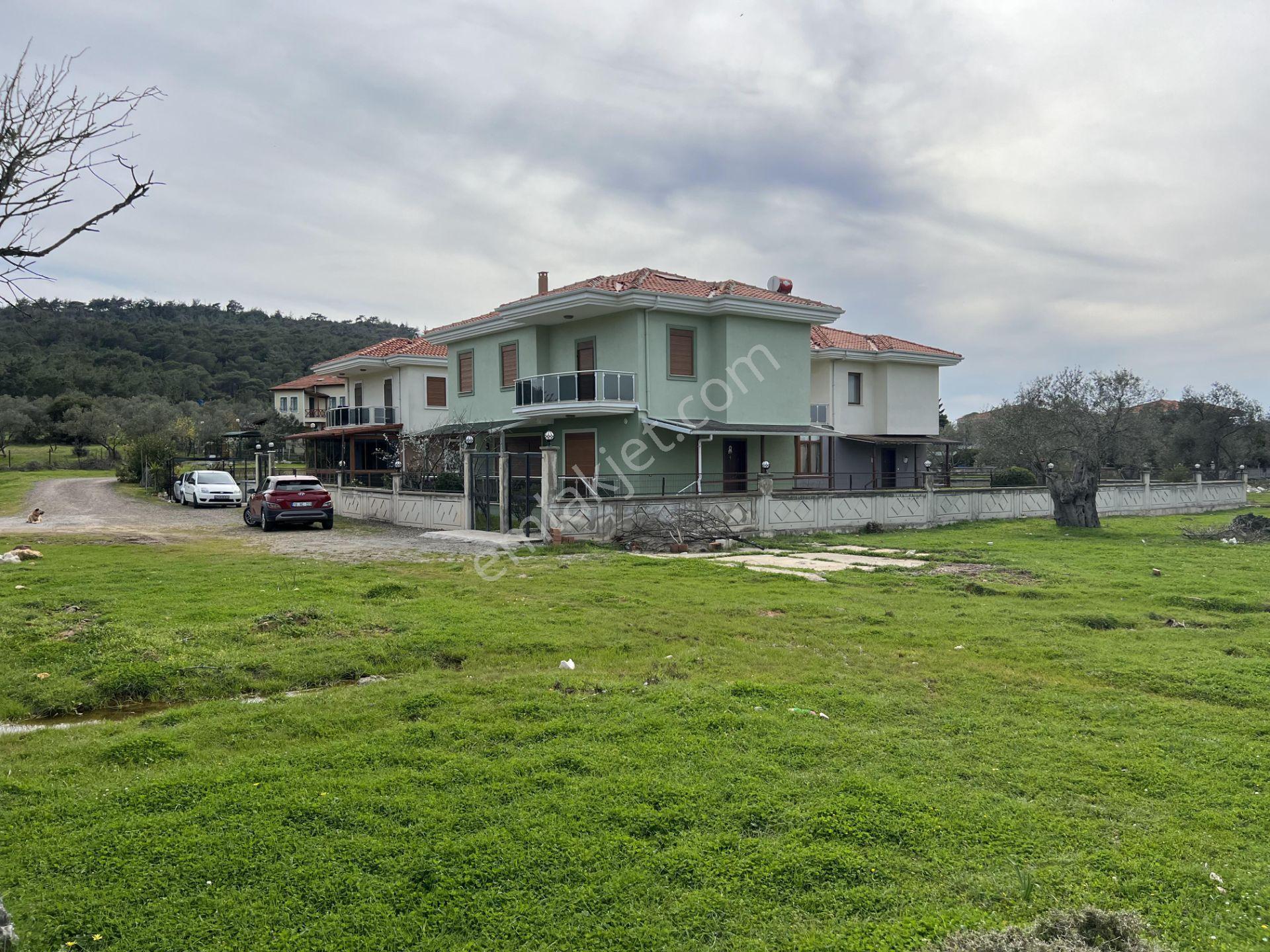Ayvalık Camlık Ta Satılık 2540 Metre Kare Villa İmarlı Arsa — fotoğraf 9