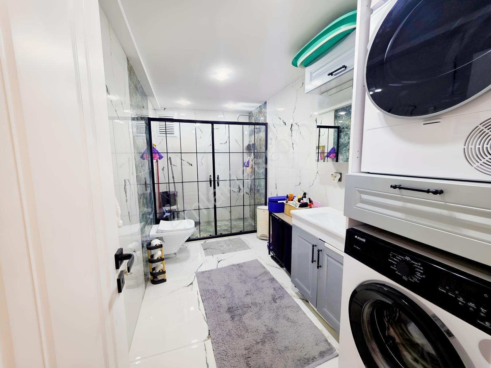 Remaxtan Satılık Avcılarda E-5 Üzerinde Ara Kat 3+1 Daire — fotoğraf 20