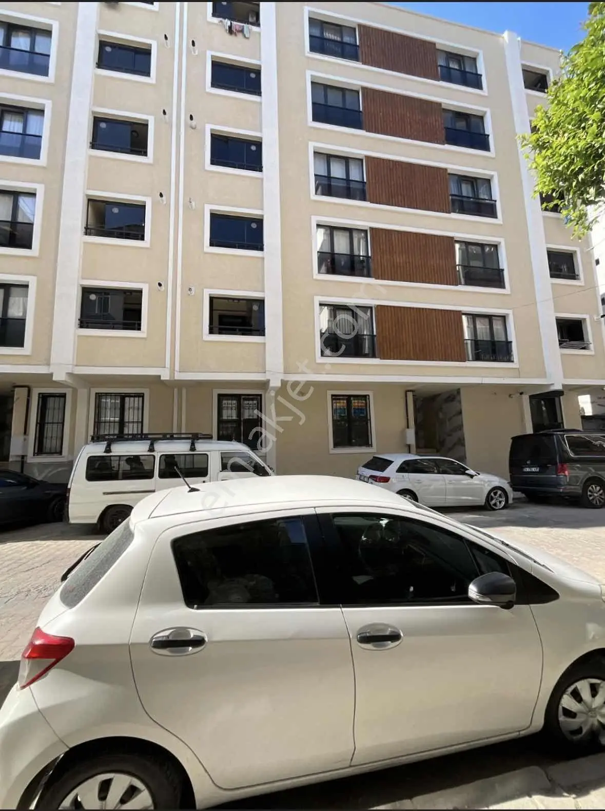 Şirinevler Meydana Ve Metrobüse 300 Metre Mesafede — fotoğraf 2