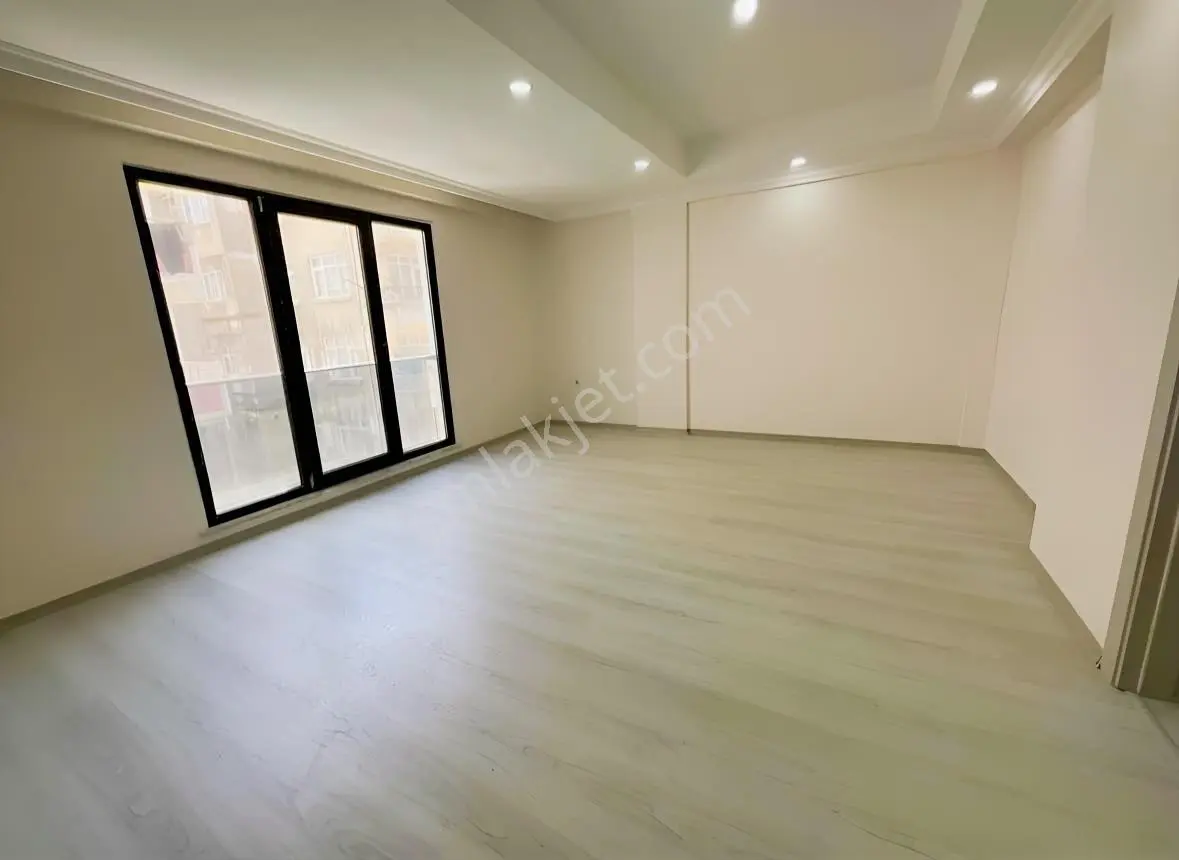 Şirinevler Meydana Ve Metrobüse 300 Metre Mesafede — fotoğraf 5